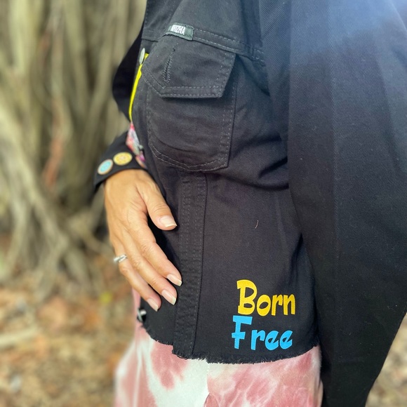 Jacket - Picture 3 of 4